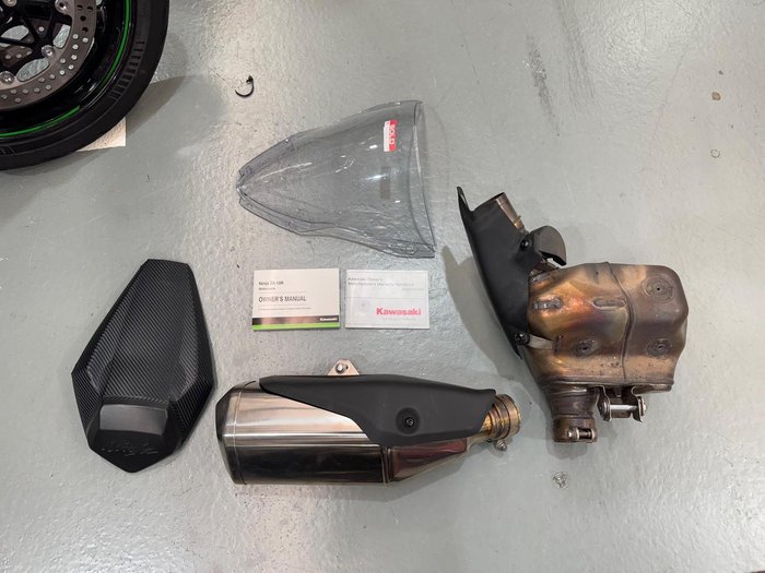 2018 Kawasaki Ninja ZX-10R ABS Ninja Grey