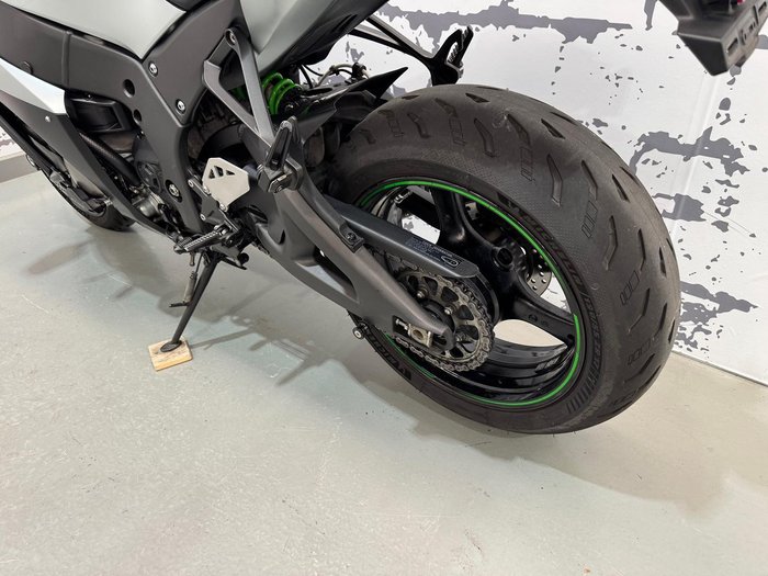 2018 Kawasaki Ninja ZX-10R ABS Ninja Grey
