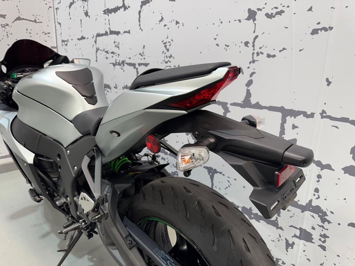2018 Kawasaki Ninja ZX-10R ABS Ninja Grey