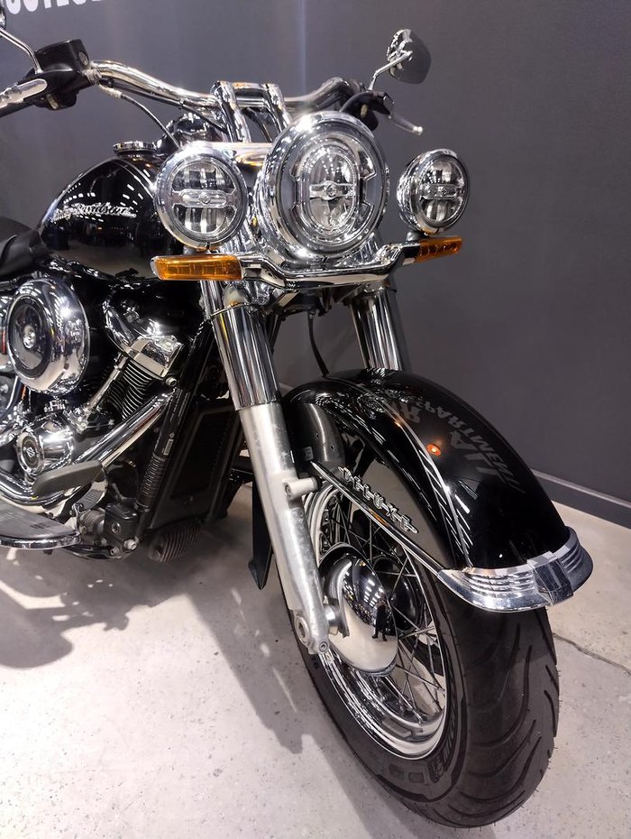 2018 Harley-Davidson Deluxe 107 (FLDE) Softail Black