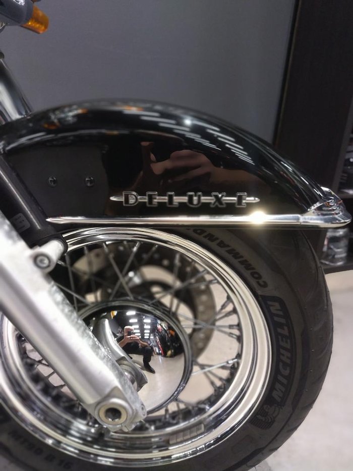 2018 Harley-Davidson Deluxe 107 (FLDE) Softail Black