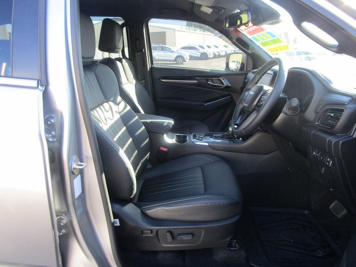 2025 Isuzu MU-X LS-T