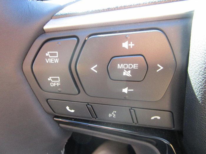 2025 Isuzu MU-X LS-T