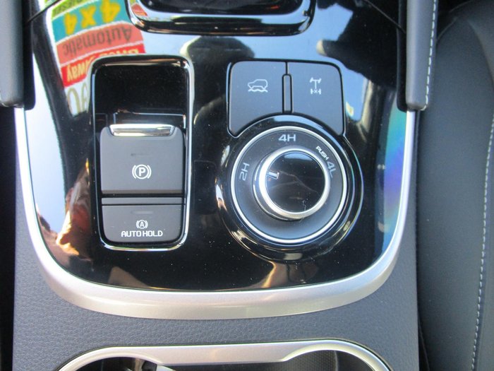 2025 Isuzu MU-X LS-T