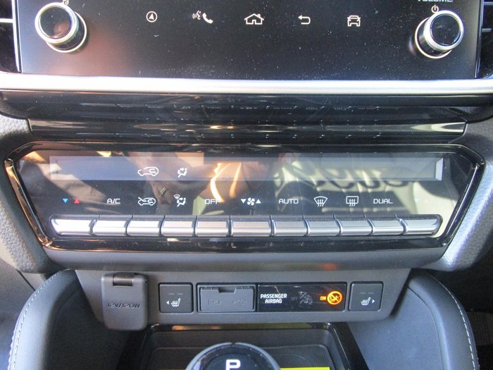 2025 Isuzu MU-X LS-T