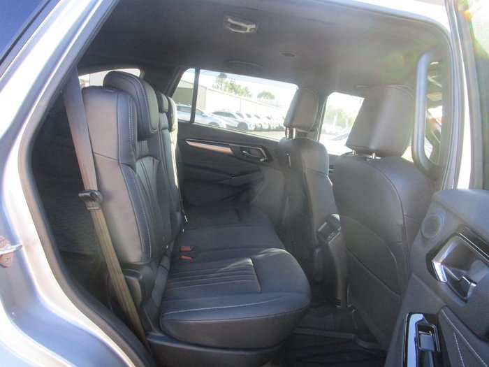 2025 Isuzu MU-X LS-T