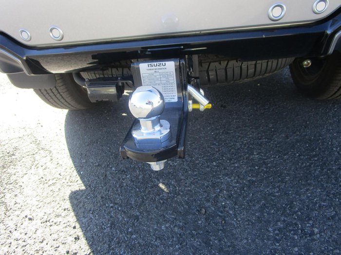 2025 Isuzu MU-X LS-T