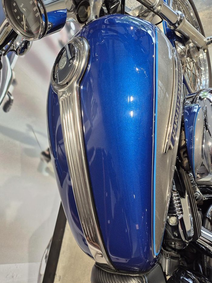 2009 Harley-Davidson 1200 Custom (XL1200C) Sportster Blue