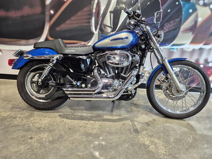 2009 Harley-Davidson 1200 Custom (XL1200C) Sportster Blue