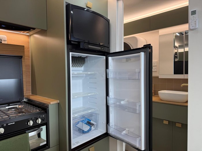 2025 New Age Caravans Manta Ray Mr16er Adventurer