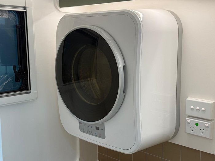 2025 New Age Caravans Manta Ray Mr16er Adventurer