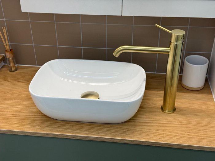 2025 New Age Caravans Manta Ray Mr16er Adventurer