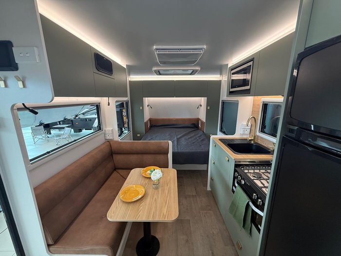 2025 New Age Caravans Manta Ray Mr16er Adventurer