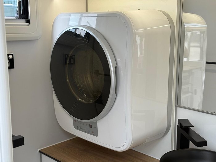 2025 JB Caravans Gatorx 18'6 Fd Tandem