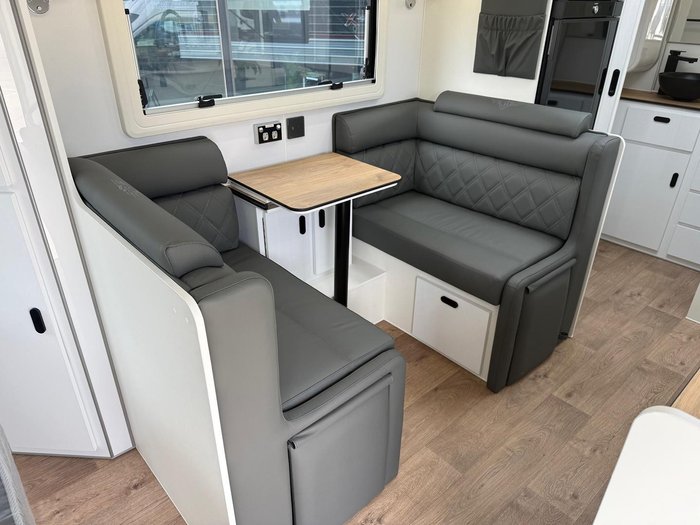 2025 JB Caravans Gatorx 18'6 Fd Tandem