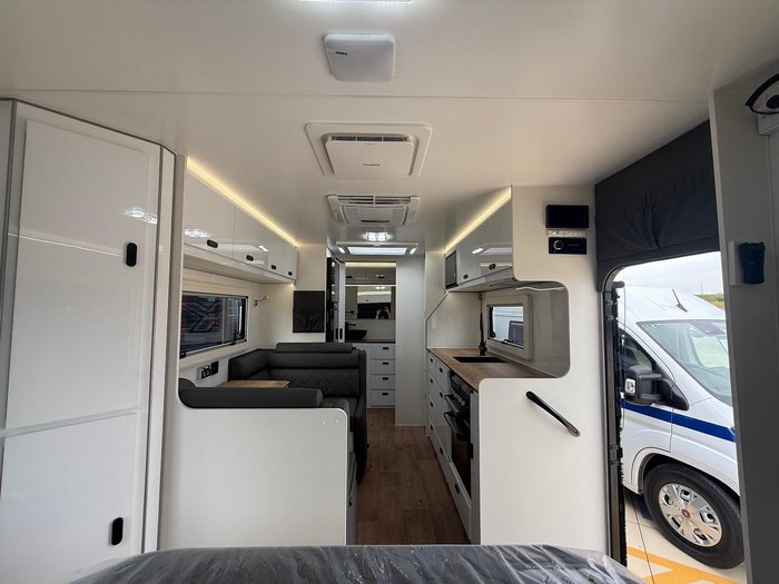 2025 JB Caravans Gatorx 18'6 Fd Tandem