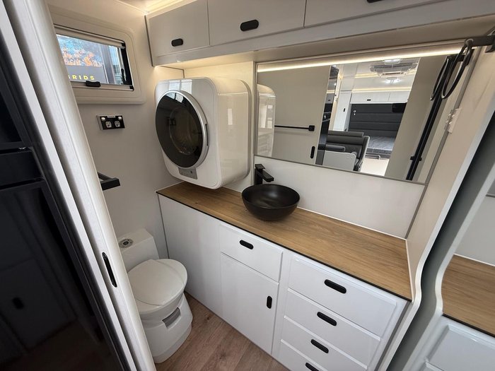 2025 JB Caravans Gatorx 18'6 Fd Tandem