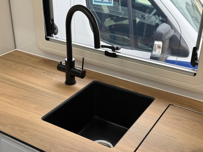 2025 JB Caravans Gatorx 18'6 Fd Tandem