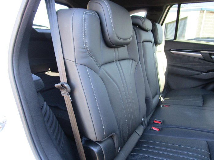 2025 Isuzu MU-X LS-T