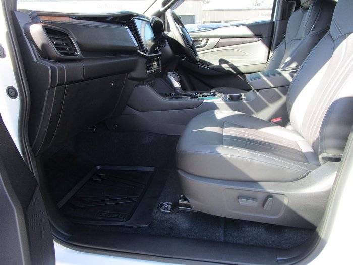 2025 Isuzu MU-X LS-T