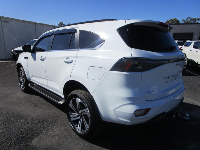 2025 Isuzu MU-X LS-T