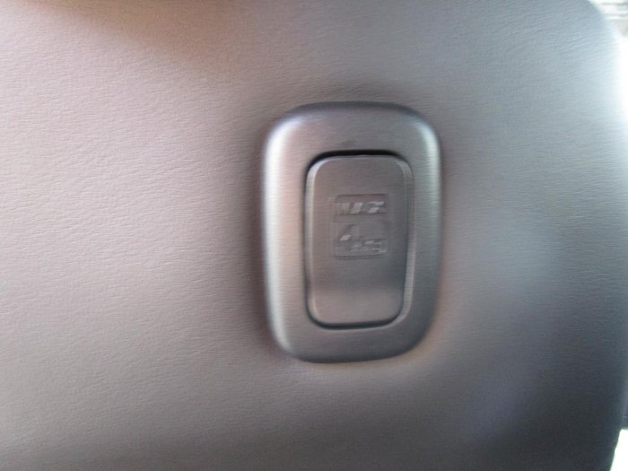 2025 Isuzu MU-X LS-T