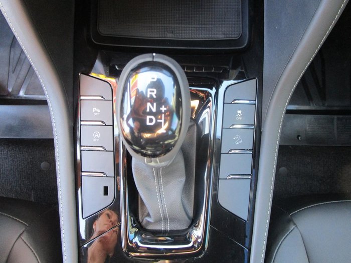 2025 Isuzu MU-X LS-T