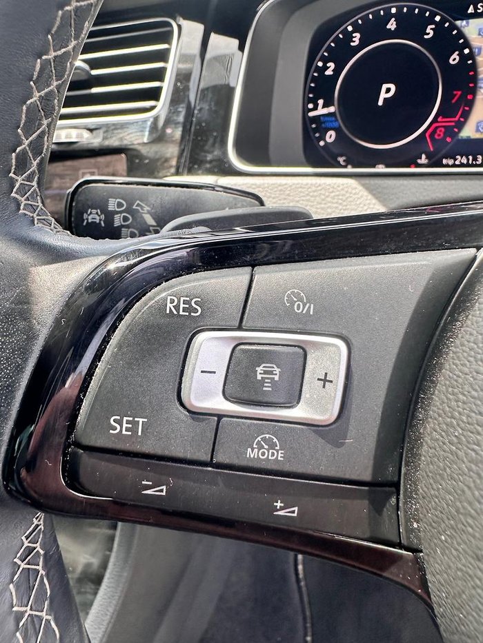 2017 Volkswagen Golf R