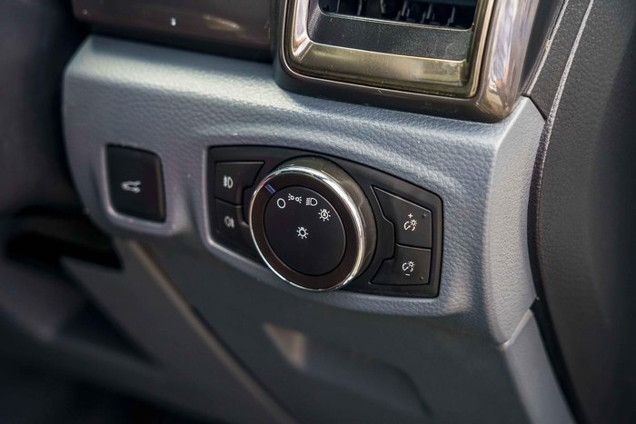 2018 Ford Everest Titanium