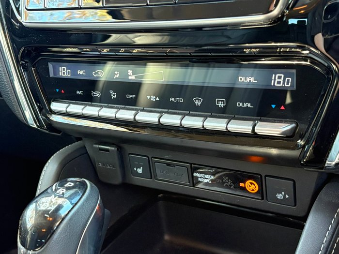 2024 Isuzu MU-X LS-T