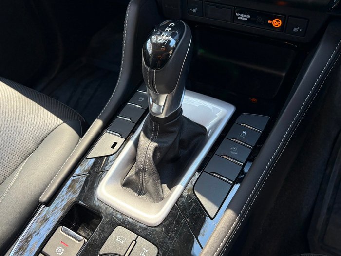 2023 Isuzu MU-X LS-T