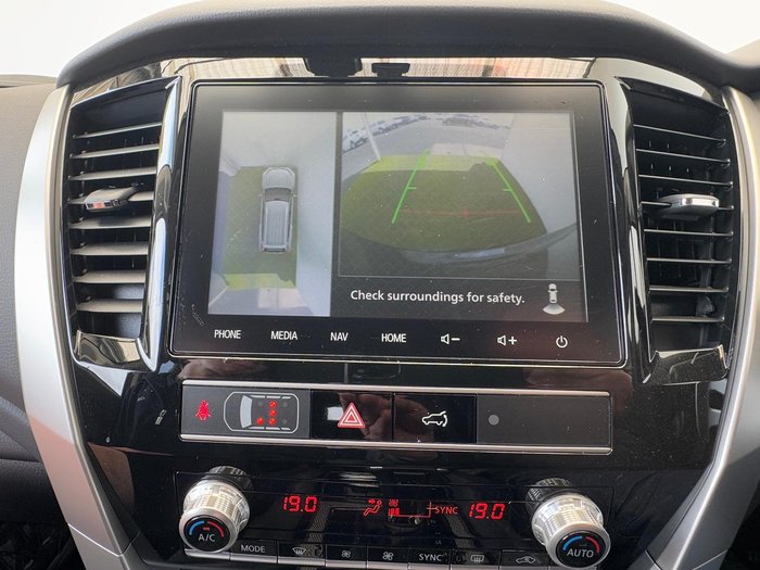 2024 Mitsubishi Pajero Sport GLS