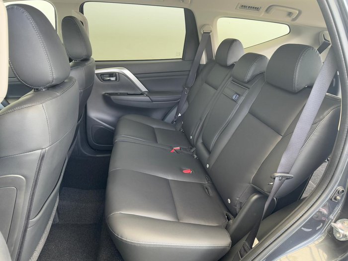 2024 Mitsubishi Pajero Sport GLS