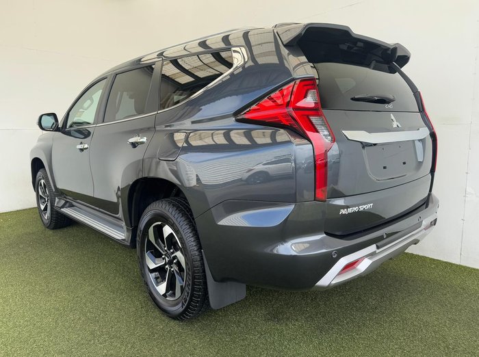 2024 Mitsubishi Pajero Sport GLS