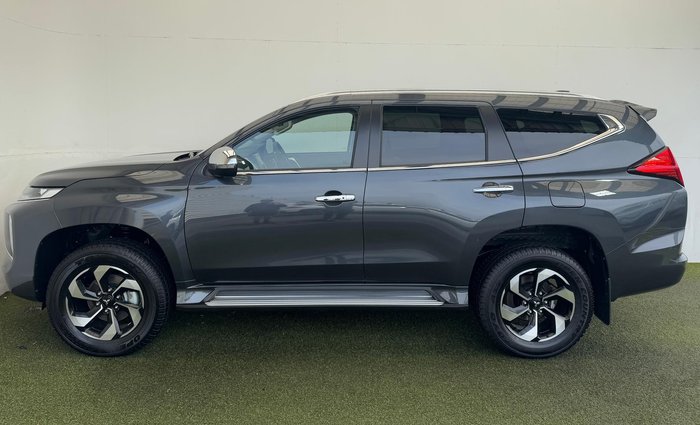 2024 Mitsubishi Pajero Sport GLS