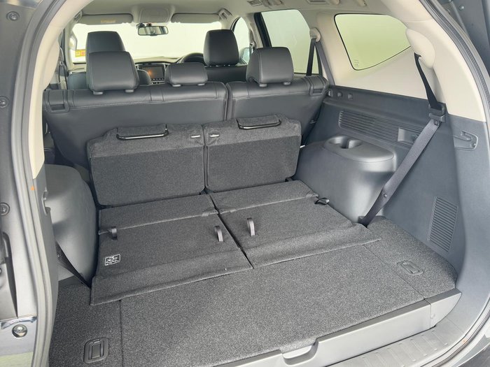 2025 Mitsubishi Pajero Sport GLS