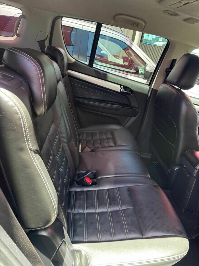 2018 Isuzu MU-X LS-T