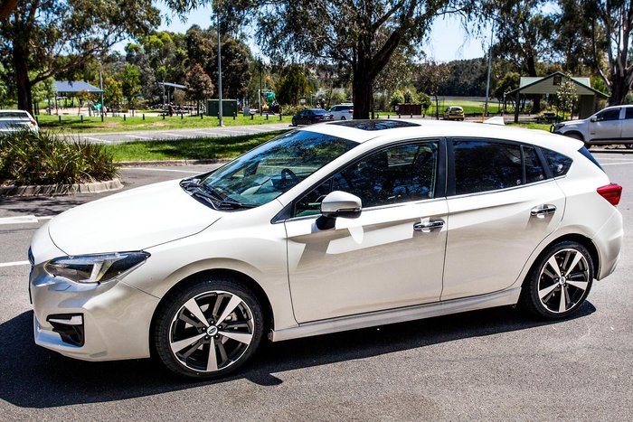 2017 Subaru Impreza 2.0i-S