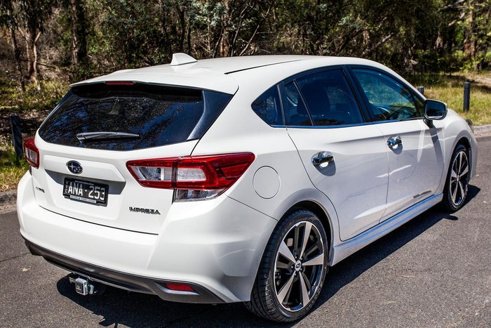 2017 Subaru Impreza 2.0i-S