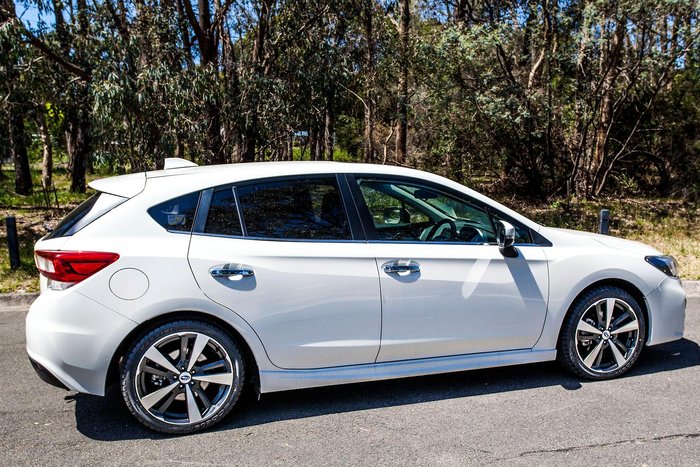 2017 Subaru Impreza 2.0i-S