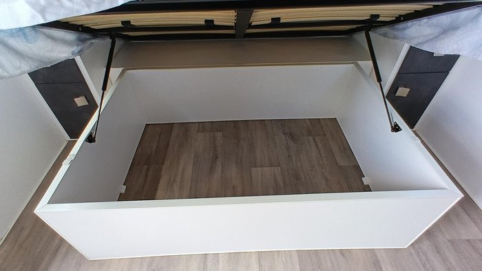 2021 Red Centre Newell Plus