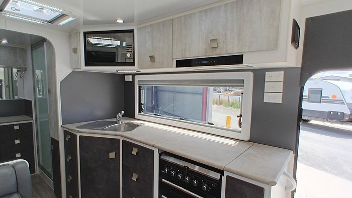 2021 Red Centre Newell Plus