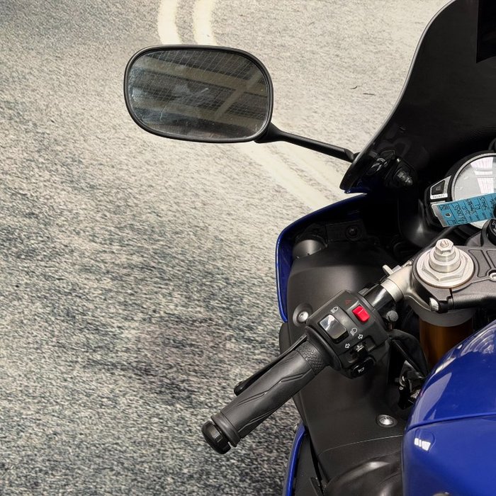 2010 Yamaha YZF-R1 Blue