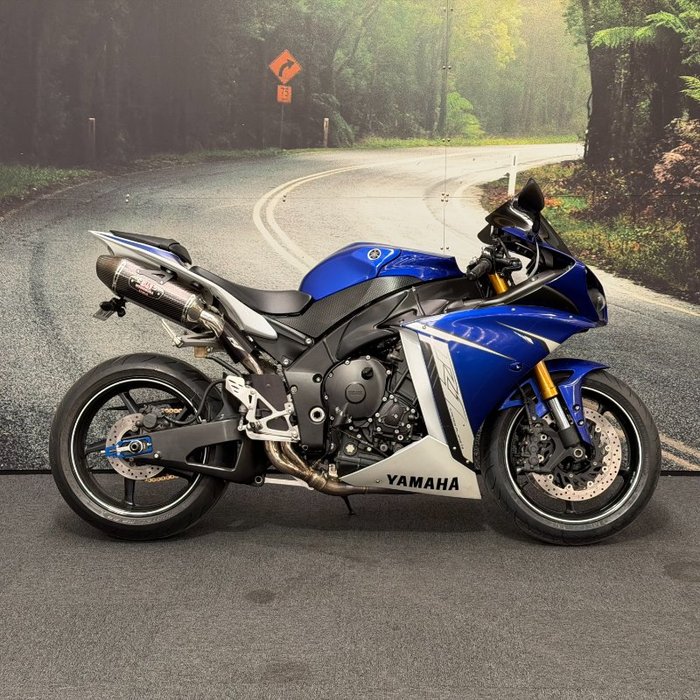 2010 Yamaha YZF-R1 Blue