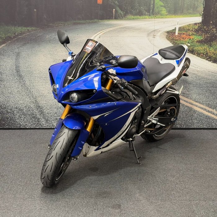 2010 Yamaha YZF-R1 Blue