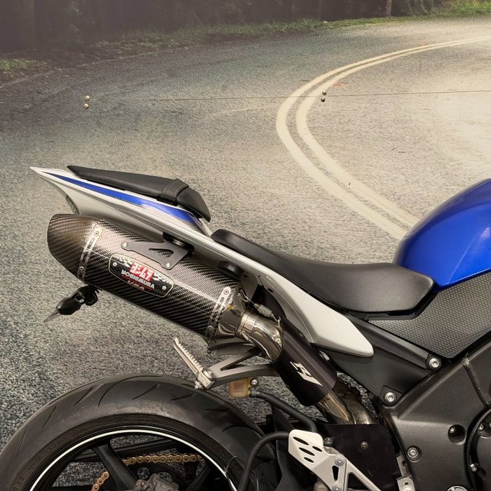 2010 Yamaha YZF-R1 Blue