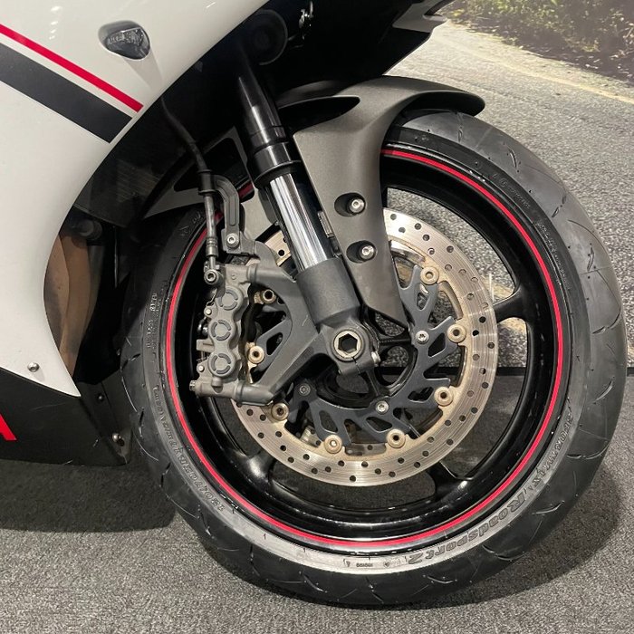 2014 Yamaha YZF-R1 White