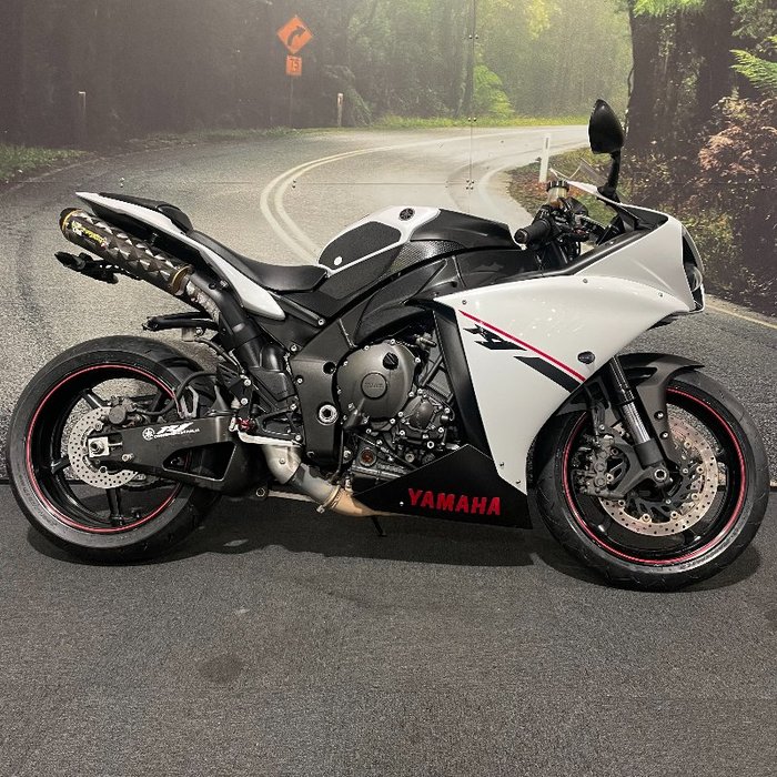 2014 Yamaha YZF-R1 White