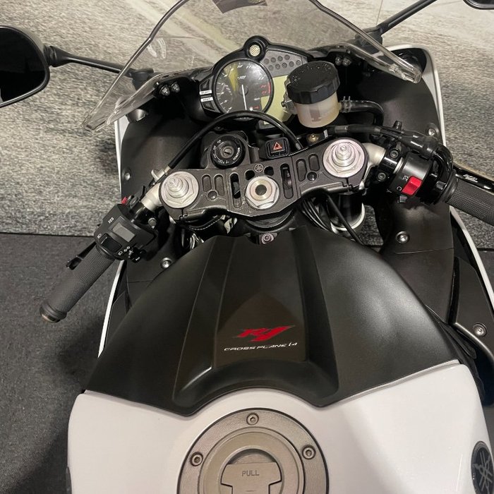 2014 Yamaha YZF-R1 White