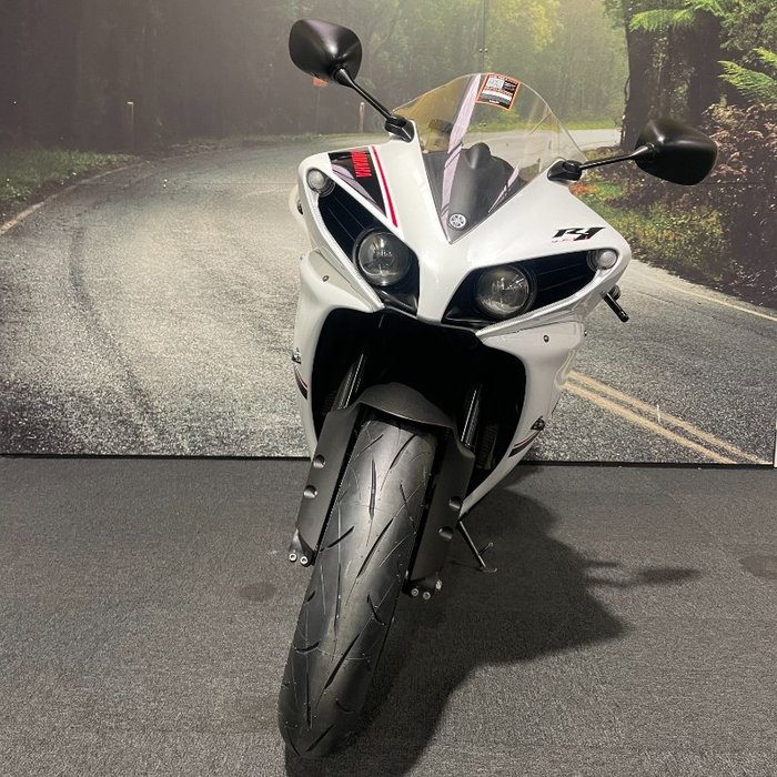 2014 Yamaha YZF-R1 White